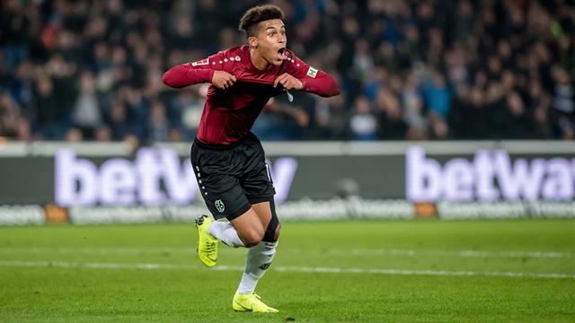 Derbysieg gegen Wolfsburg: Hannover sendet Lebenszeichen