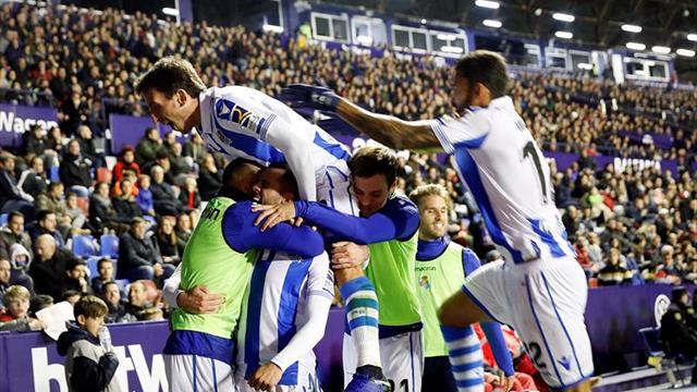 1-3. La Real Sociedad frena al Levante y prolonga su racha a domicilio