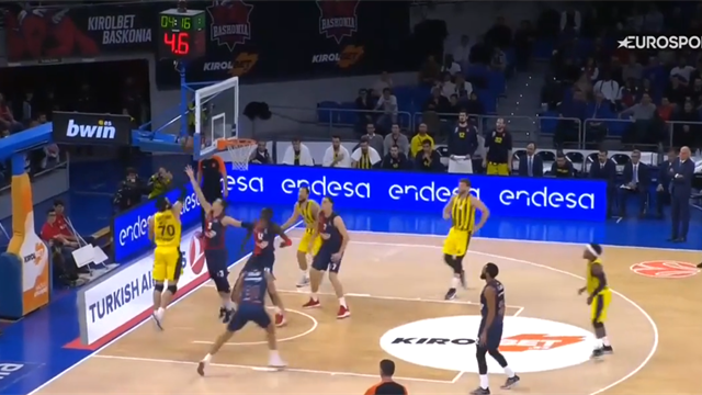 Il Fenerbahce vince in casa del Baskonia! Gigi Datome protagonista con 16 punti Il Fenerbahce vince in casa del Baskonia! Gigi Datome protagonista con 16 punti