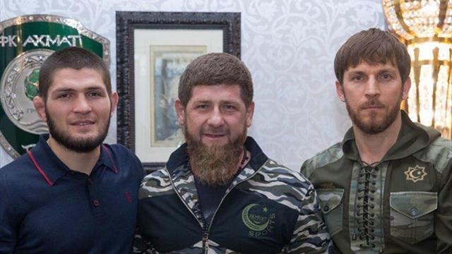 «Гостей он встречает лучше всех». Хабиб приехал к Кадырову с чемпионским поясом UFC