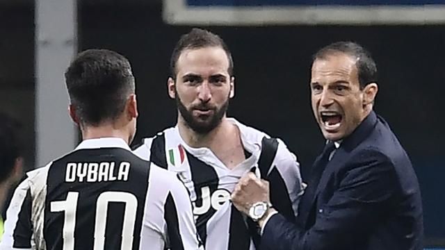 Allegri: "In Champions un errore mentale; Higuain è tra i migliori al mondo"