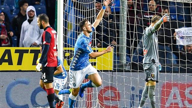 El Nápoles remonta en la lluvia de Génova con un gol de Fabián (1-2)