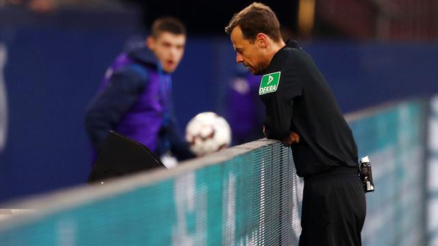 Arbitro picchiato da due ultrà per un'espulsione l'AIA ordina lo sciopero nel Lazio