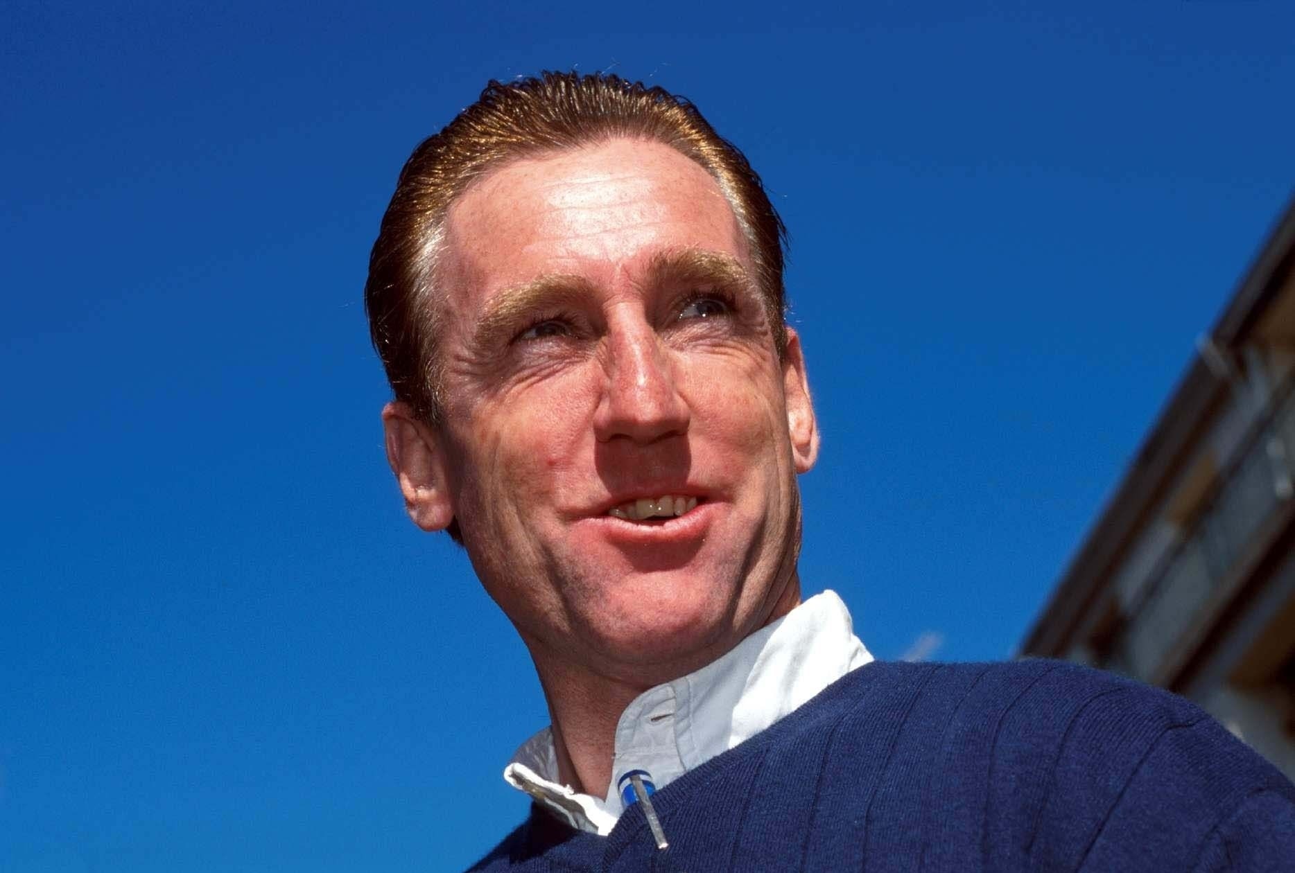 Eurosport's Sean Kelly at Paris-Nice in 2001