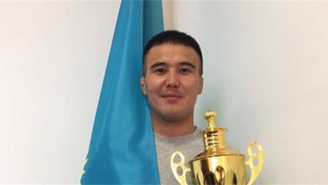 Чемпиона Казахстана по дзюдо убили в очереди за углем