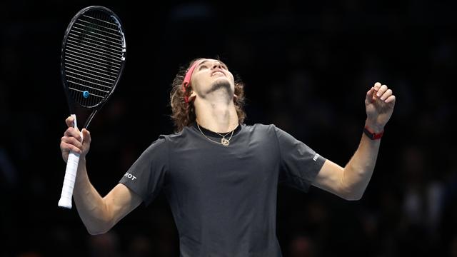 Зверев одолел Джоковича и впервые выиграл Итоговый турнир