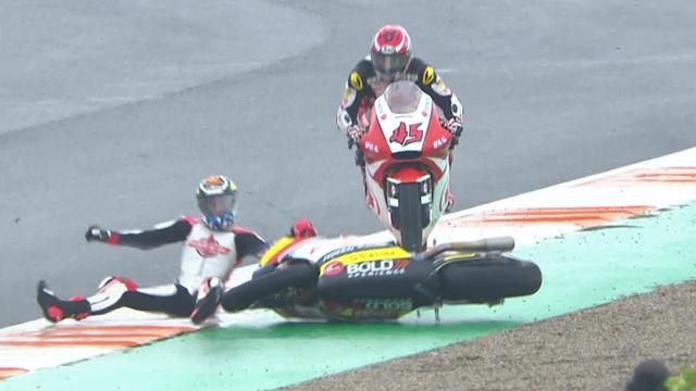 Das war knapp: Nagashima muss nach Navarro-Sturz zaubern Das war knapp: Nagashima muss nach Navarro-Sturz zaubern
