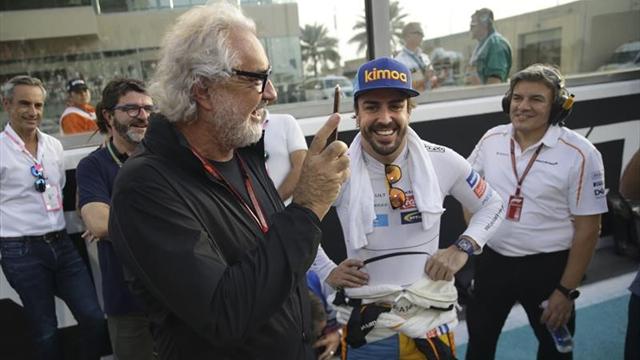 Briatore: “Si Mercedes o Ferrari le hicieran una oferta, Fernando Alonso podría volver a la F1”