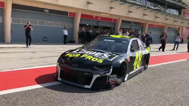 Alonso se divierte en un NASCAR unas horas después de dejar la Fórmula 1
