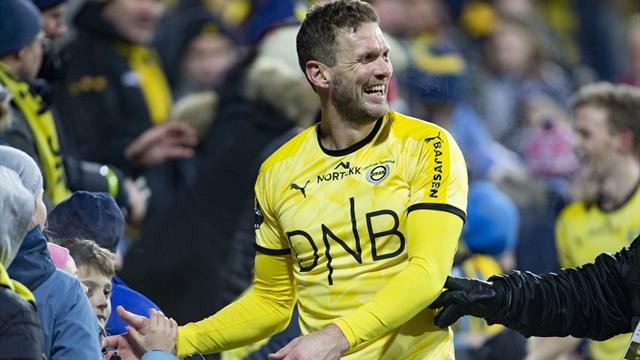 Eliteseriens eldste tar et år til