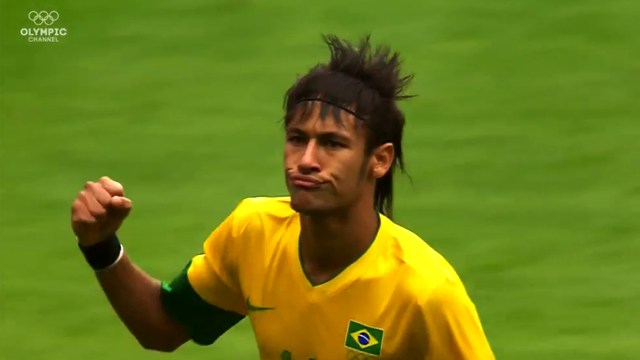 Saranno famosi, Neymar a 17 anni: "Vorrei diventare campione del mondo" Saranno famosi, Neymar a 17 anni: "Vorrei diventare campione del mondo"