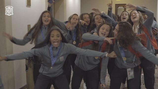Ni OT ni reguetón: La sorprendente canción con la que la Sub-17 celebró el título Ni OT ni reguetón: La sorprendente canción con la que la Sub-17 celebró el título