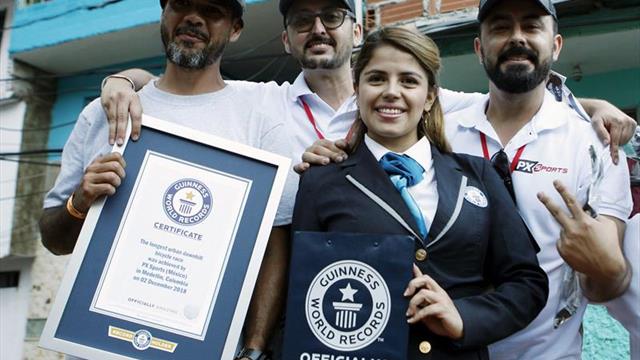 Colombia logra un récord Guinness con la carrera de downhill urbana más larga