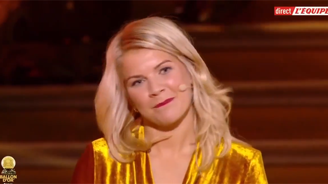 Che gaffe con il Pallone d'Oro femminile Ada Hegerberg: "Sai twerkare?", poi si scusa sui social