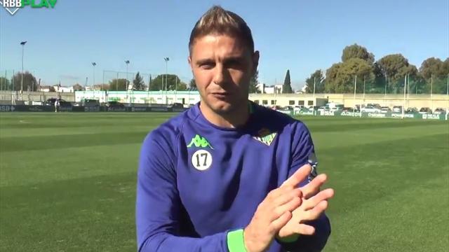 La proposición de Joaquín a Alejandro Sanz por su concierto en el Villamarín: "Voz no tengo pero..." La proposición de Joaquín a Alejandro Sanz por su concierto en el Villamarín: "Voz no tengo pero..."
