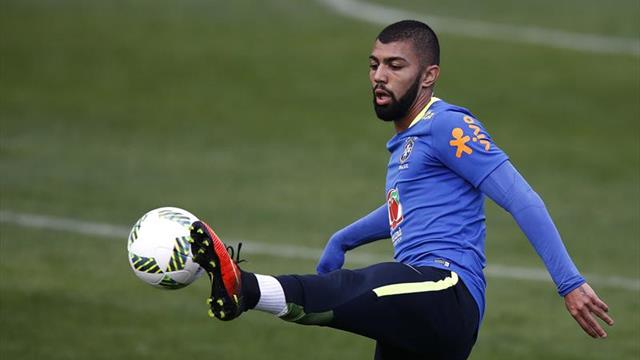 Gabigol dice "hasta luego" a la afición del Santos antes de volver a Europa
