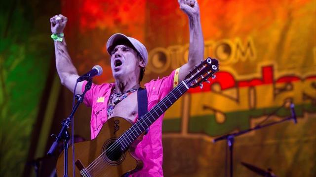 Manu Chao dedica una canción a la final de la Copa Libertadores
