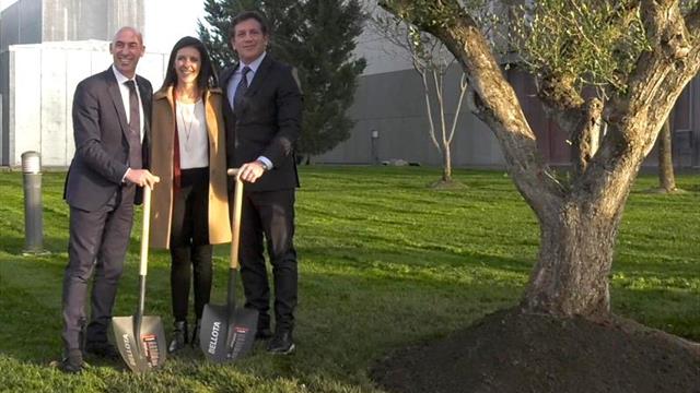 La RFEF y Conmebol, unidos por la paz y el encuentro de los pueblos