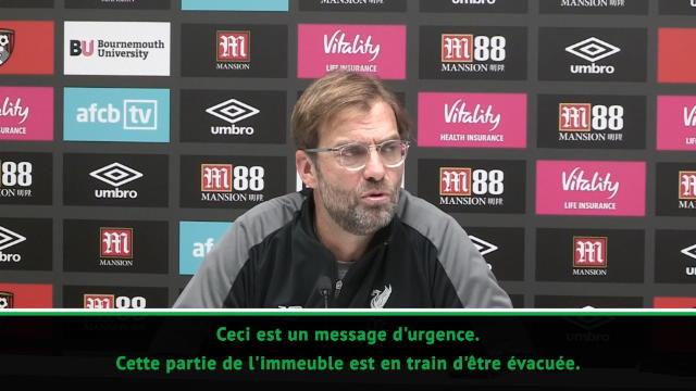16e j. - Quand Klopp congratule Salah pendant l'alarme d'urgence... 16e j. - Quand Klopp congratule Salah pendant l'alarme d'urgence...