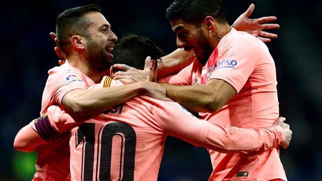 Messi, recital de líder en un derbi sin color