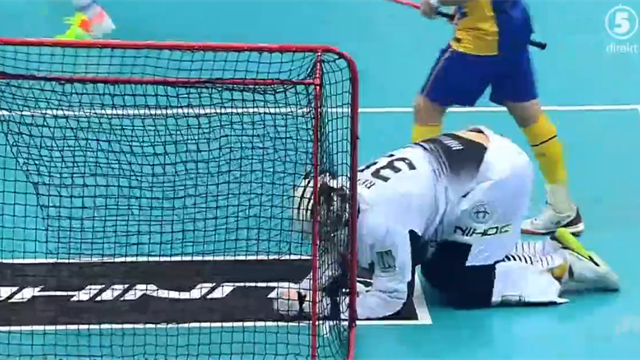 Mardrömsstart för Sverige - Rehn tappar in 0-1 Mardrömsstart för Sverige - Rehn tappar in 0-1