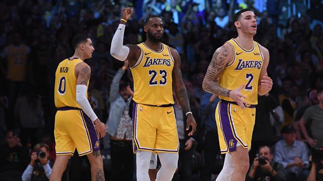 Ball : "C'est LeBron qui m'a dit que j'avais fait un triple-double" Ball : "C'est LeBron qui m'a dit que j'avais fait un triple-double"
