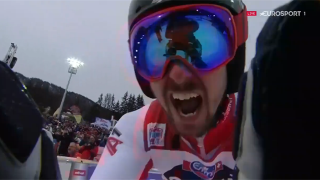 Hirscher totalt överlägsen i storslalomen Hirscher totalt överlägsen i storslalomen
