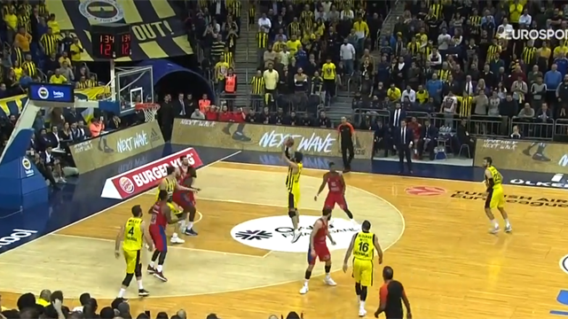 Datome e Vesely decisivi nel finale! Il Fenerbahce batte in rimonta il CSKA Datome e Vesely decisivi nel finale! Il Fenerbahce batte in rimonta il CSKA