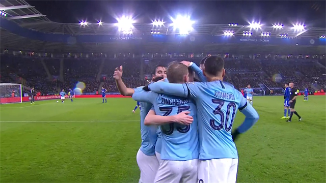 Kevin De Bruyne trycker in 1-0 för City Kevin De Bruyne trycker in 1-0 för City