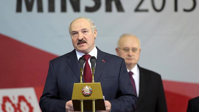 «Это мышление наших спортсменов». Лукашенко пояснил, что фразу про бабло и телок произнес он