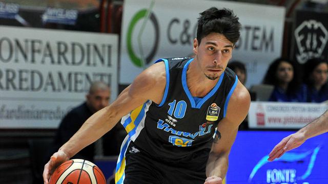 Cantù sbanca Reggio Emilia, esordio amaro per Pillastrini. Cremona doma Bologna
