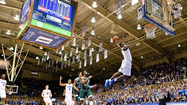 130 kg et la finesse d'un meneur : la montagne Zion fait frémir le basket US