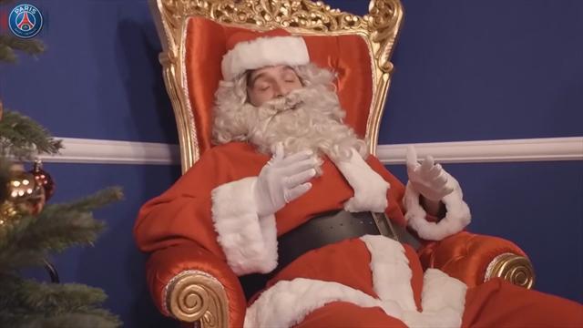 Buffon si traveste da Babbo Natale: che bella sorpresa ai tifosi del PSG Buffon si traveste da Babbo Natale: che bella sorpresa ai tifosi del PSG