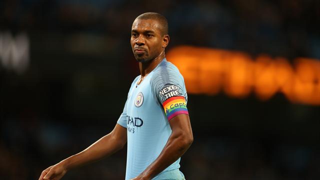 Guardiola a-t-il avancé sur le remplaçant de Fernandinho ? "Ce n'est pas proche" Guardiola a-t-il avancé sur le remplaçant de Fernandinho ? "Ce n'est pas proche"