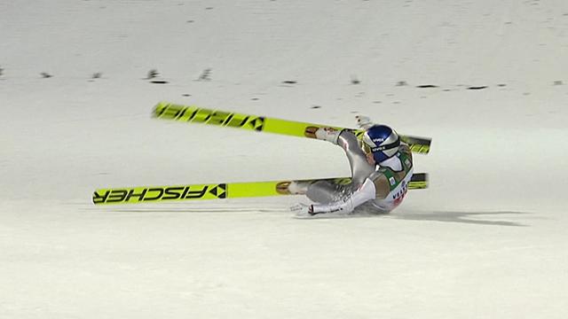 Wellinger stumbles after jump Wellinger stumbles after jump