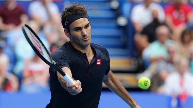 Zweimal Tiebreak, zweimal eiskalt! So hielt Federer Youngster Tsitsipas in Schach Zweimal Tiebreak, zweimal eiskalt! So hielt Federer Youngster Tsitsipas in Schach