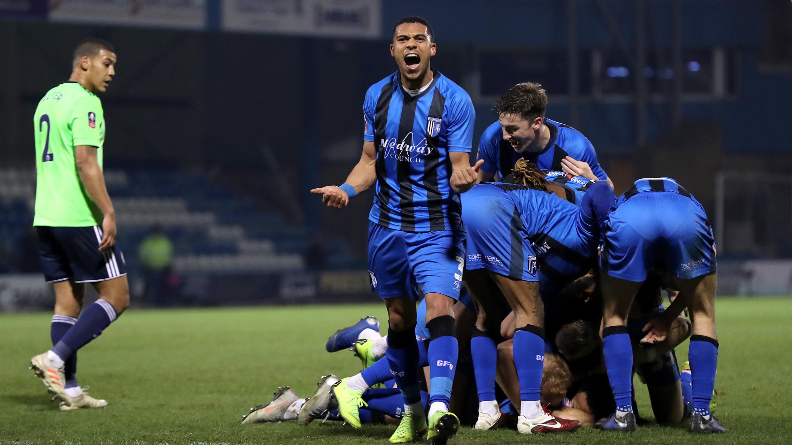 FA Cup holders Chelsea sail through but Cardiff are stunned by