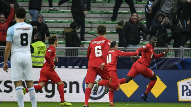 Andrézieux s'envole au paradis, Marseille creuse encore
