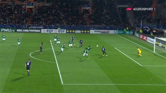 Quel coup du sort pour Pontivy : le PSG ouvre le score sur un "csc" de Jule Quel coup du sort pour Pontivy : le PSG ouvre le score sur un "csc" de Jule