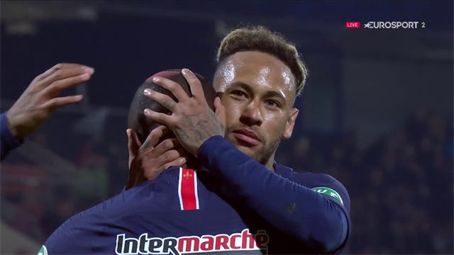 Au départ et à la conclusion, Neymar fait plier Pontivy : son but en vidéo Au départ et à la conclusion, Neymar fait plier Pontivy : son but en vidéo