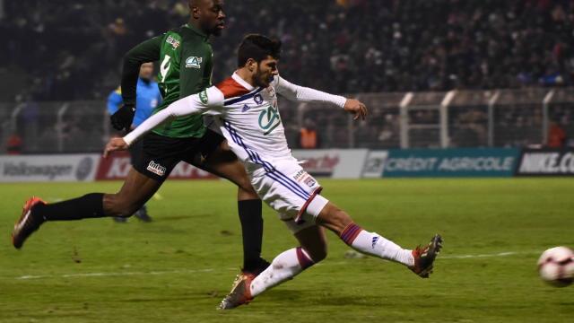 Genesio : "Terrier a tout pour être un futur très grand attaquant" Genesio : "Terrier a tout pour être un futur très grand attaquant"