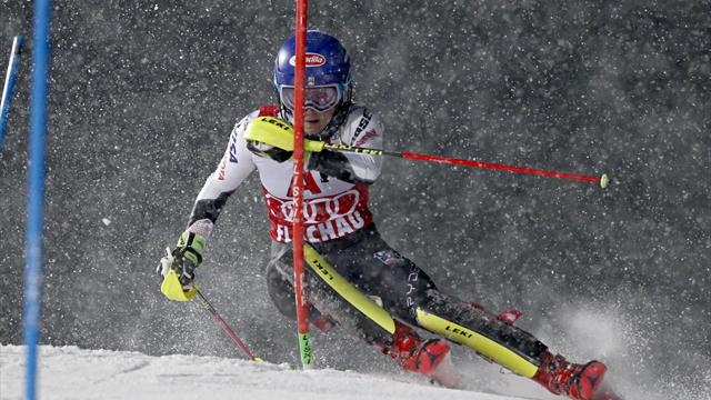 Alpine Skiën | Shiffrin raakt ongeslagen reeks kwijt in Flachau Alpine Skiën | Shiffrin raakt ongeslagen reeks kwijt in Flachau