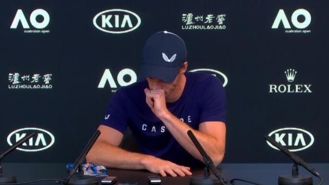 Très touché après son annonce, Murray a craqué et fondu en larmes Très touché après son annonce, Murray a craqué et fondu en larmes