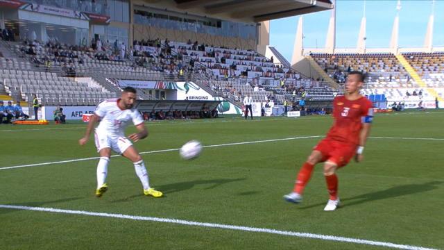 Groupe D - La jolie passe décisive de l'Amiénois Saman Ghoddos Groupe D - La jolie passe décisive de l'Amiénois Saman Ghoddos