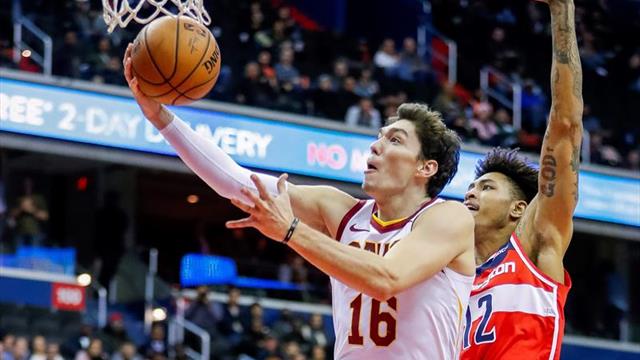 102-93. Oubre empata su marca en puntos y Suns sorprenden a los Nuggets