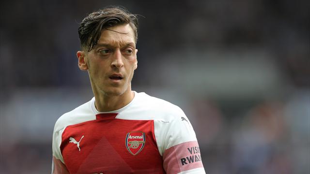Özil nicht im Kader, Emery mit Breitseite: "Andere hatten es verdient" Özil nicht im Kader, Emery mit Breitseite: "Andere hatten es verdient"