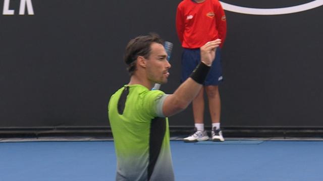 Fabio Fognini tells the crowd to shut up Fabio Fognini tells the crowd to shut up