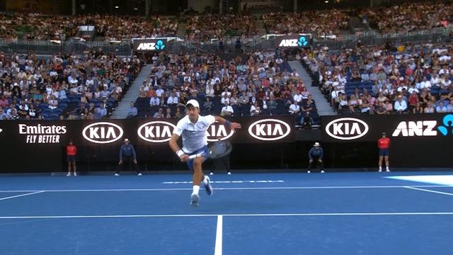 Auteur d'une demi-volée sublime, Shapovalov a quand même dû céder au filet Auteur d'une demi-volée sublime, Shapovalov a quand même dû céder au filet