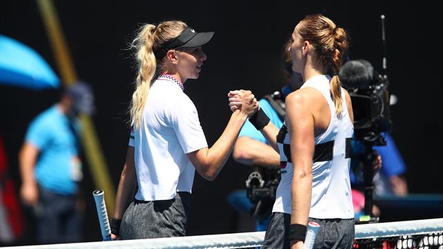Kvitova demolishes teenager Anisimova
