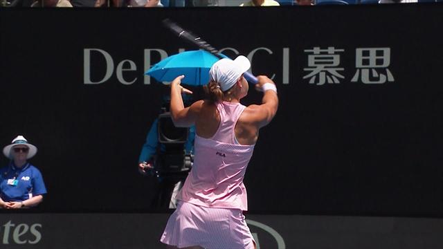 'Oh, what tennis!' - Barty wins spectacular point against Sharapova 'Oh, what tennis!' - Barty wins spectacular point against Sharapova
